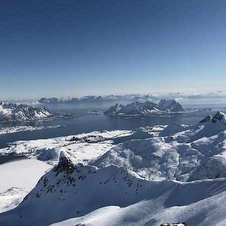 Koselig Hus I Havna Apartment Svolvaer Bagian luar foto