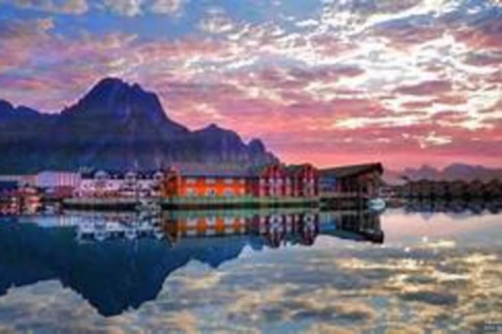 Koselig Hus I Havna Apartment Svolvaer Bagian luar foto