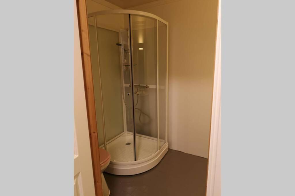 Koselig Hus I Havna Apartment Svolvaer Bagian luar foto