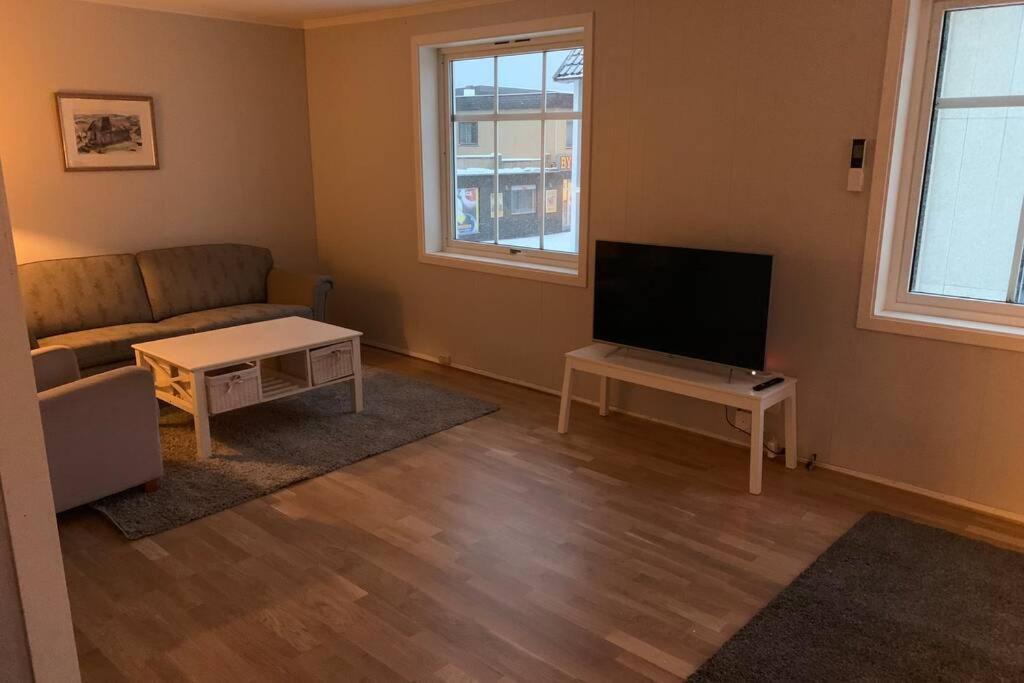 Koselig Hus I Havna Apartment Svolvaer Bagian luar foto