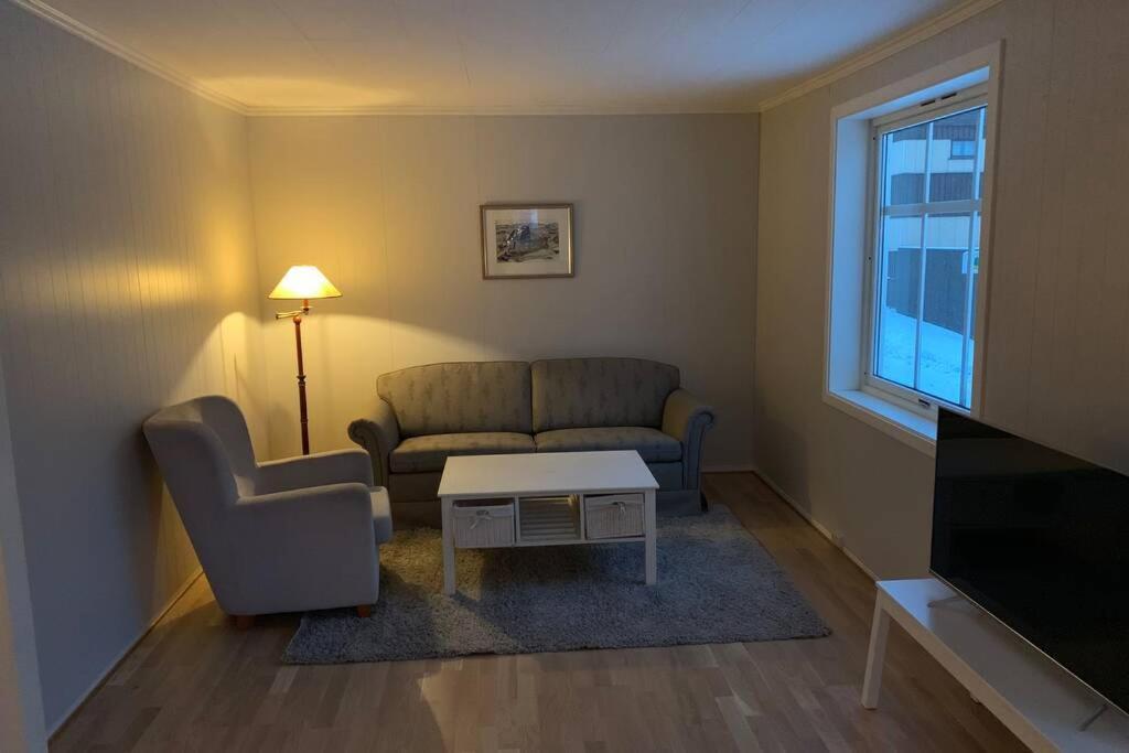 Koselig Hus I Havna Apartment Svolvaer Bagian luar foto