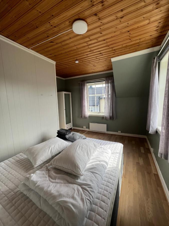 Koselig Hus I Havna Apartment Svolvaer Bagian luar foto
